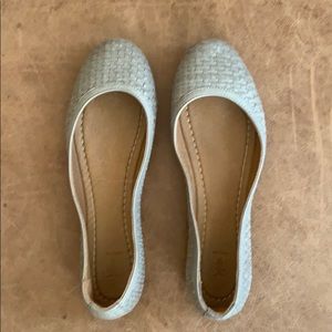Frye gray woven Carson flats